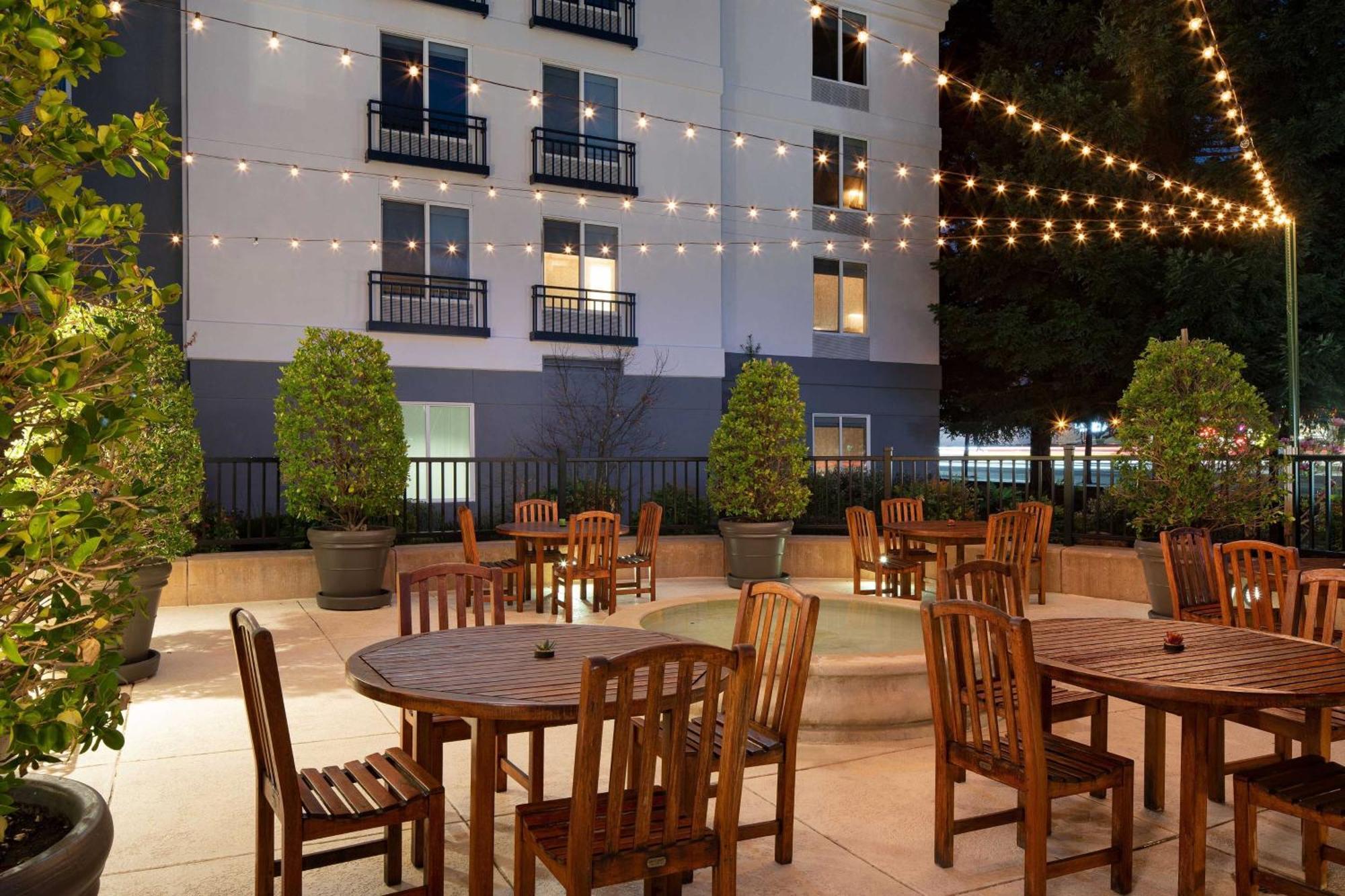 Hilton Garden Inn Mountain View Hotel Buitenkant foto