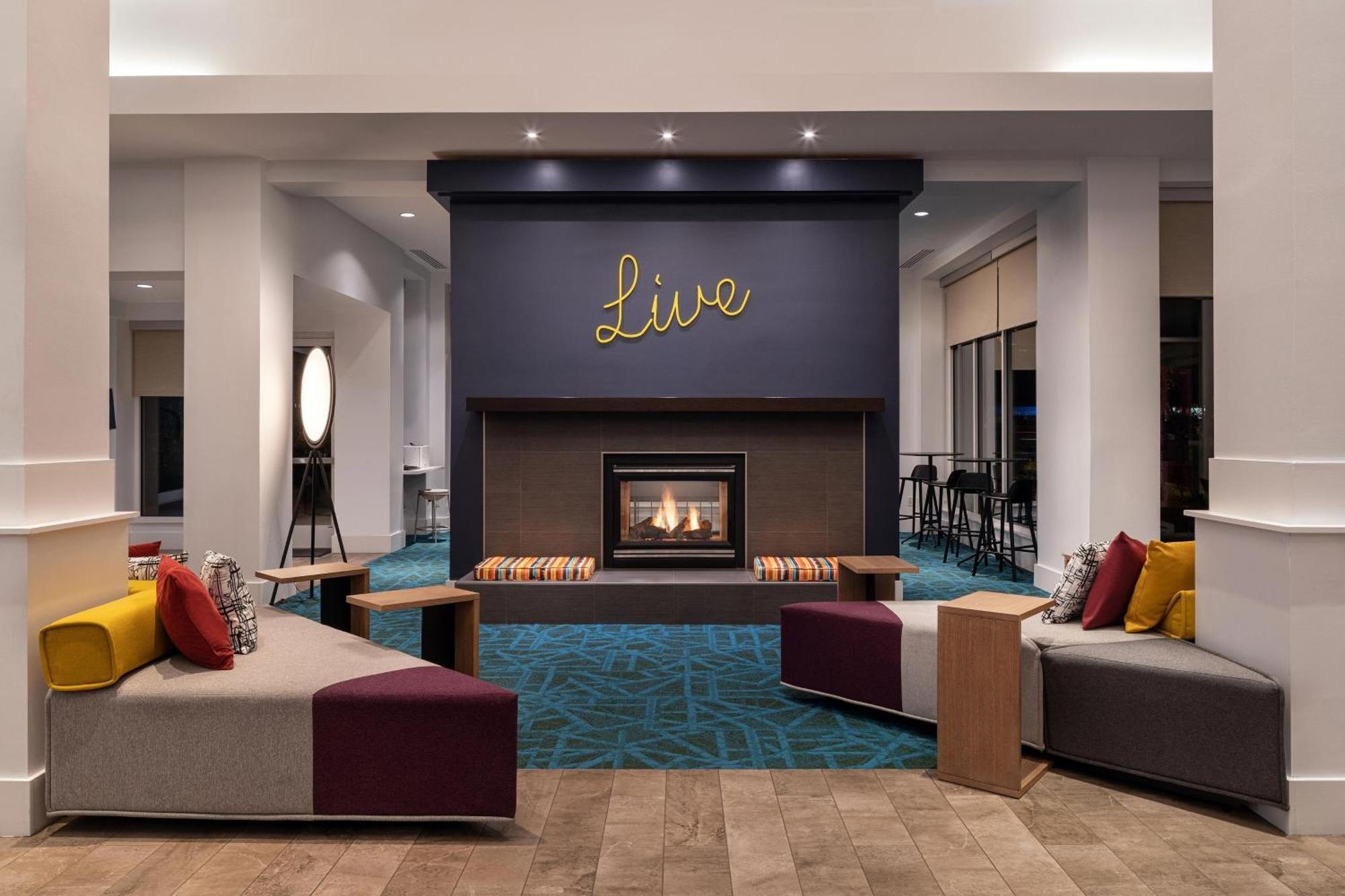 Hilton Garden Inn Mountain View Hotel Buitenkant foto